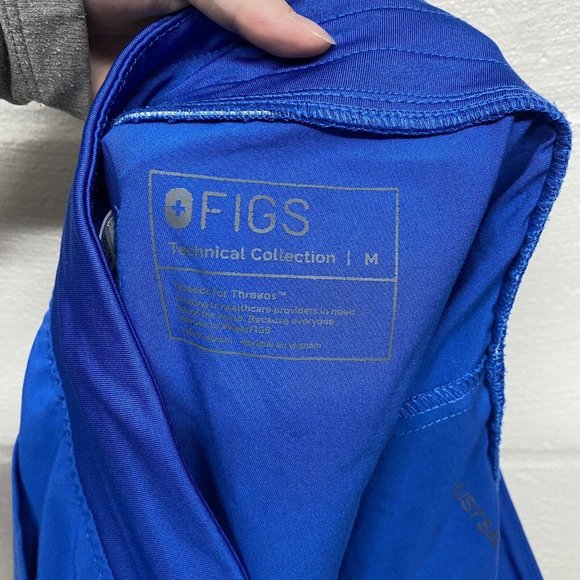 Figs Scrubs Set Top Bottoms Shirts Pants Blue Size Medium Joggers - Picture 7 of 7